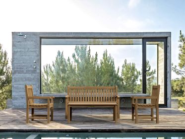 Classic 3-Seater 4-Pieces Conversation Set